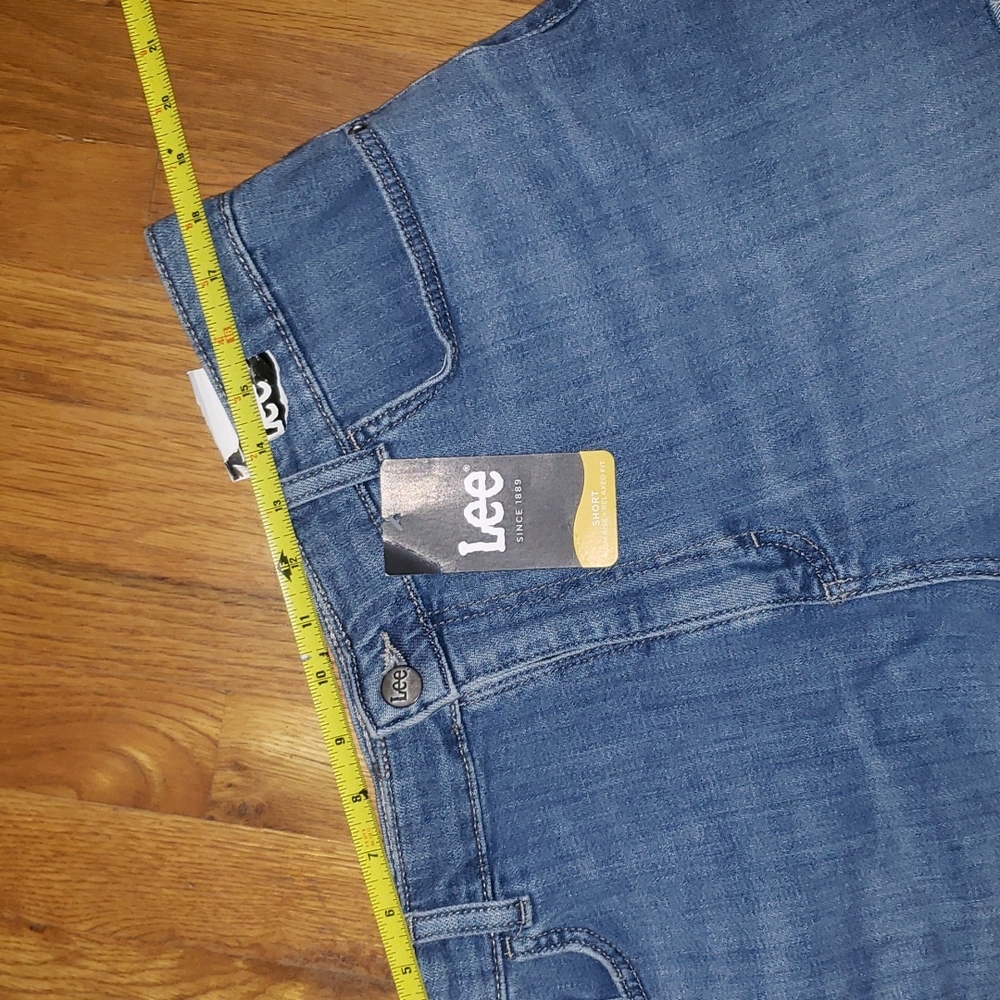 Lee Shorts - Picture 3 of 7